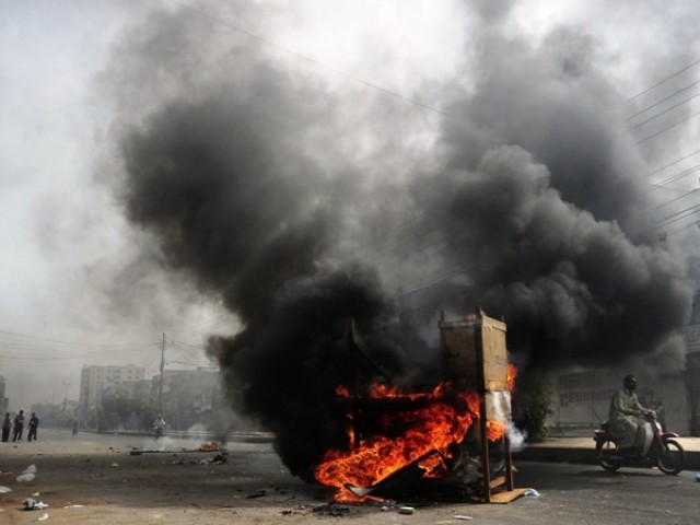 Karachi Violence Van Burning