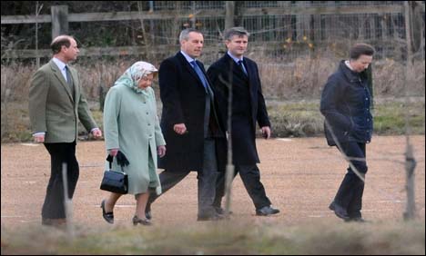 Britain's Queen visits Prince Philip in hospital Britain's Queen visits Prince Philip in hospital