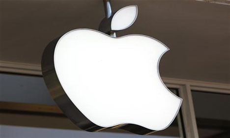 Apple launches new legal attack on Samsung phones Apple launches new legal attack on Samsung phones