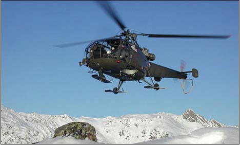 Over 125 Pakistani soldiers buried in Siachen avalanche Over 125 Pakistani soldiers buried in Siachen avalanche