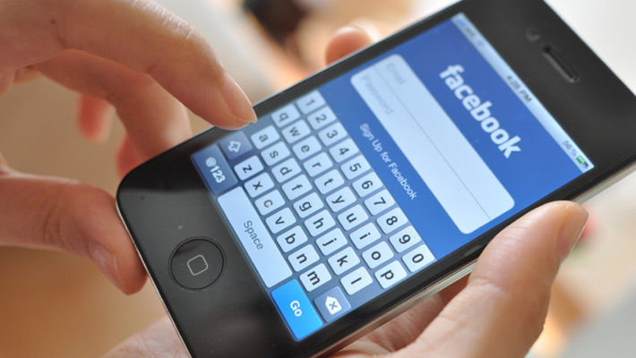 UK leads World in Mobile Internet Use