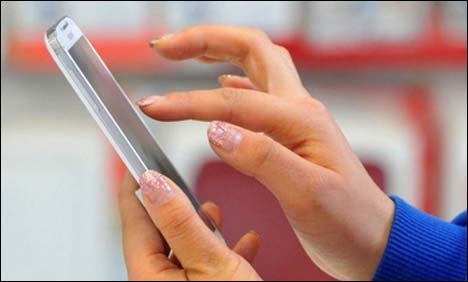 Samsung releases smartphone posts record profit