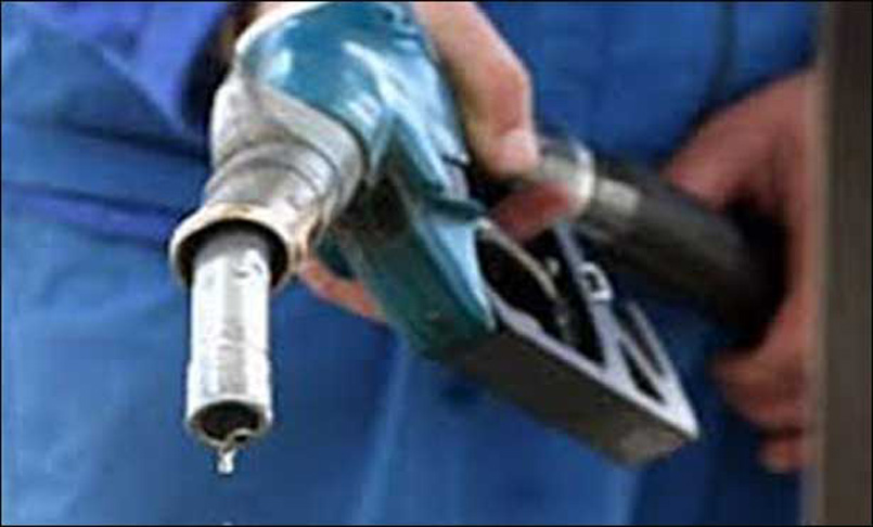 Oil prices extend gains in Asia