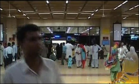 PIA negligence stirs up protest at Karachi airport
