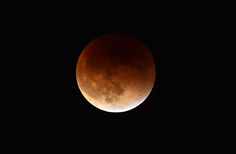 Super Blood Moon