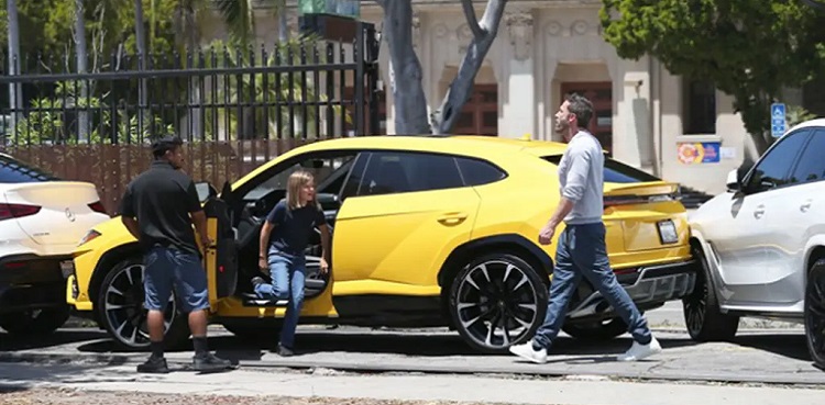 Ben Affleck's son crashed a Lamborghini into BMW! What happened next?