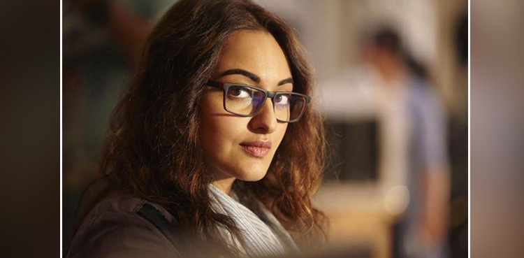 Sonakshi Sinha reacts to marriage rumours, video goes viral