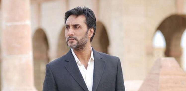 VIRAL: Adnan Siddiqui recites Azaan beautifully