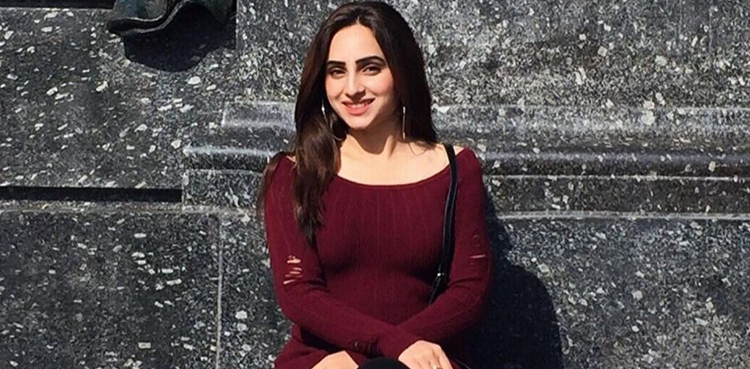 Viral: Inaya Khan shares latest pictures on Instagram