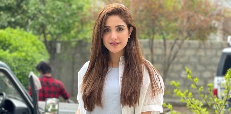 Aiza Awan's latest Instagram pictures go viral