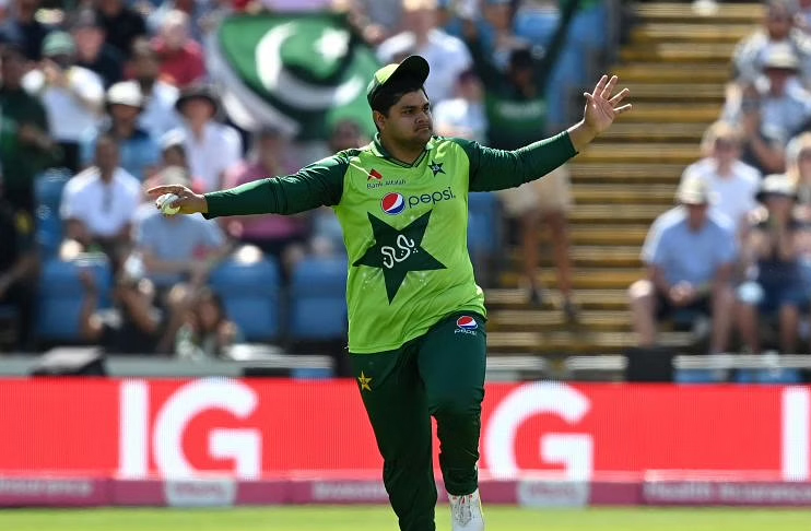 Azam Khan becomes first Pakistan cricketer to sign for UAE's ILT20