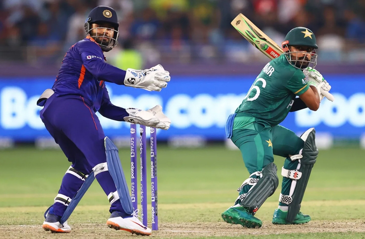 India seek revenge, Pakistan eye domination as two Asian giants collide