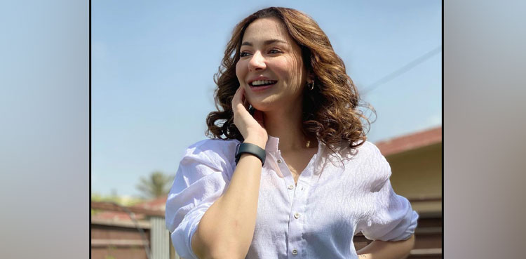 Karachi rains: Hania Aamir comes up with hilarious Instagram reel