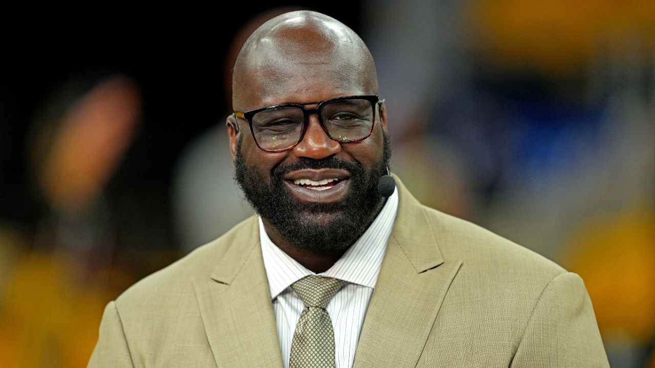"Tell your mother 'be naked when I get there!'": Shaquille O'Neal's savage clap-back to jab thrown at him about size on Twitter
