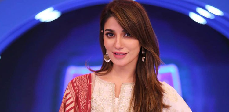 Naveen Waqar breaks silence on split with ex-husband