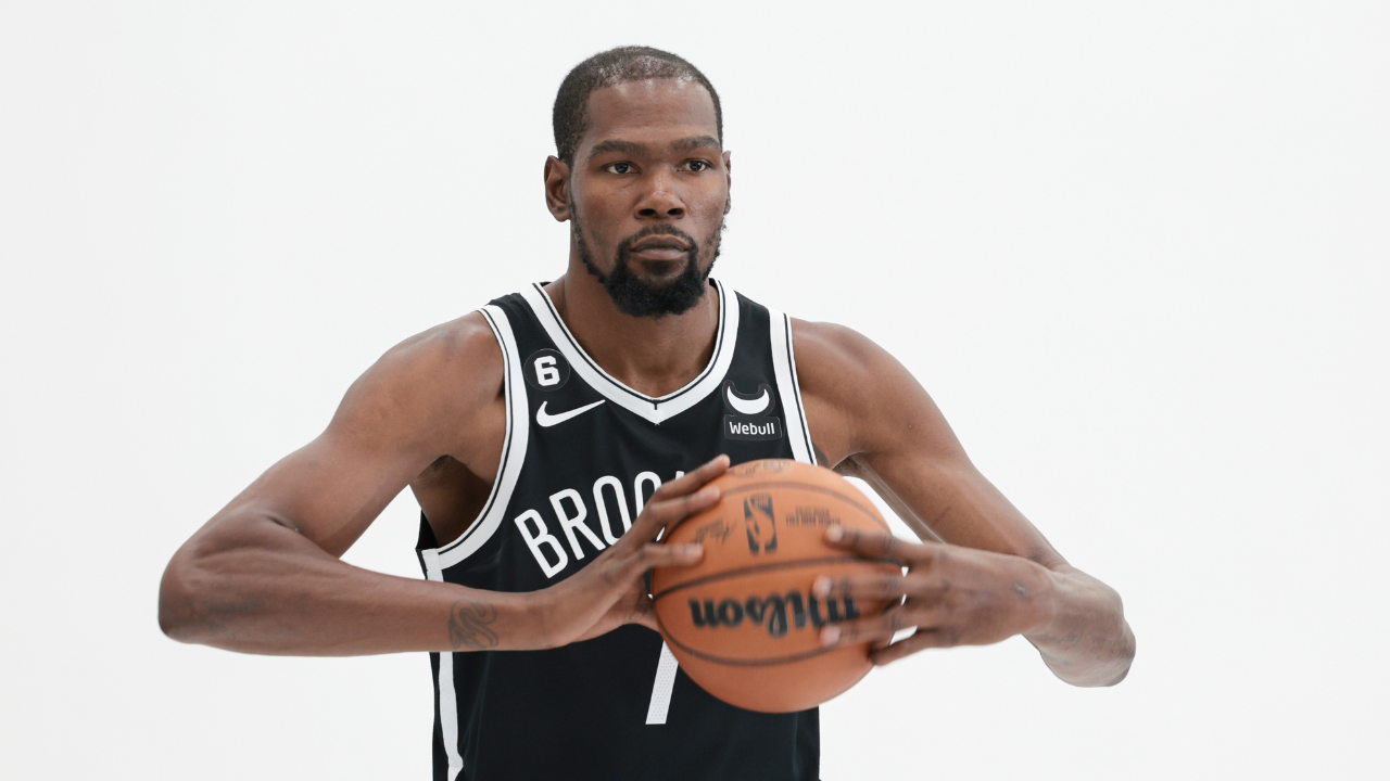 $200 Million Kevin Durant Has a Guaranteed $50 Million Kicking in Courtesy of Nike Once He Retires!