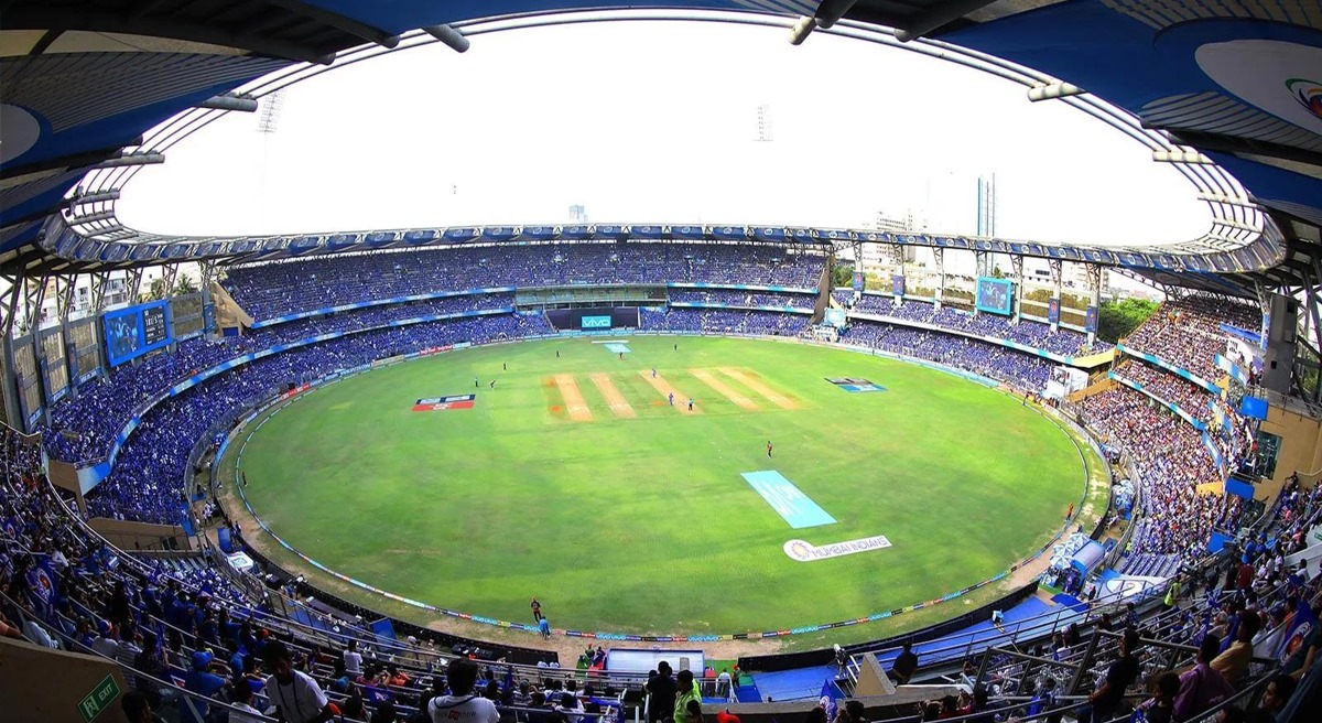 Equal purchase for bowlers & batters? Know Wankhede Stadium stats