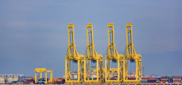 Dockworkers Strike at 113 Ports in 22 Countries Over Arms Shipments and War Deaths