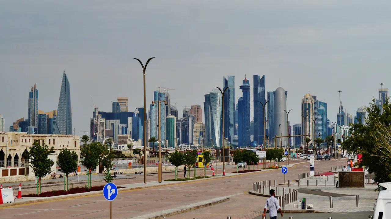 Iranian Envoys Meet Qatari Mediators in Doha as Threat of US Strikes Looms After Midterms