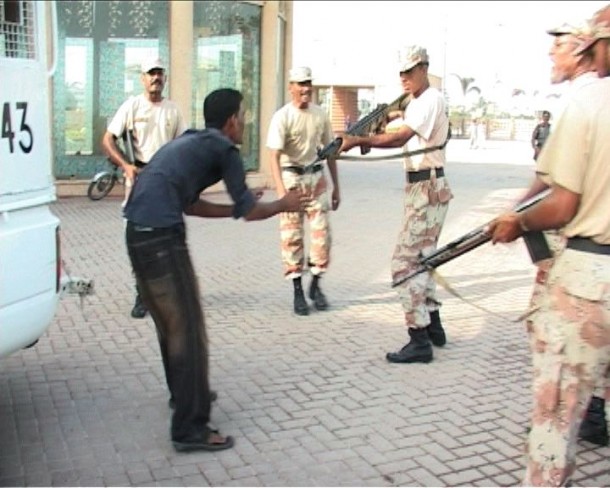 Cameraman receives threats: Who recorded the shooting to death of an unarmed youngster by Rangers in Karachi